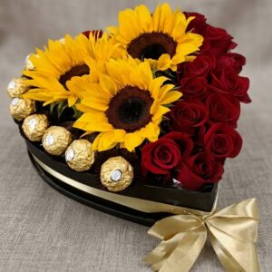 Corazón con Rosas Girasoles y Ferreros